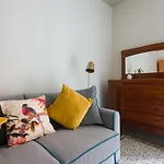 Apartment Casa Satrico Rom
